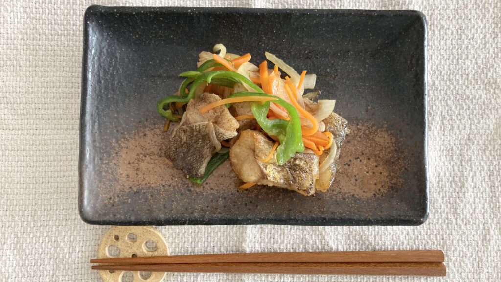 作り置きにも便利!たらと野菜の南蛮漬け
